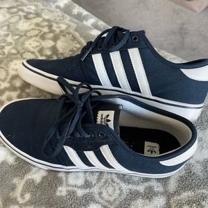 Mens adidas 
Size 9.5 
Used a couple times 
No box 
$30